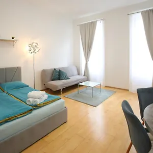 Downtown Bliss Modern Retreat With Free Parking And Fast Internet 600 Mbits , Wiedeń Austria